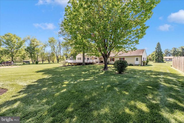 5910 LAWRENCE CT, Adamstown, MD 21710