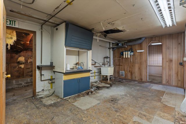 113 W Fairview Avenue, South Bend, IN 46614