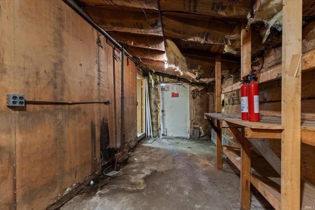 113 W Fairview Avenue, South Bend, IN 46614