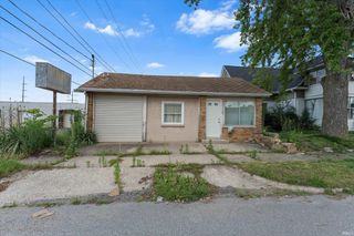 113 W Fairview Avenue, South Bend, IN 46614