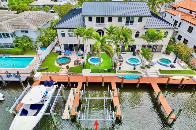 2739 NE 15th St, Fort Lauderdale, FL 33304