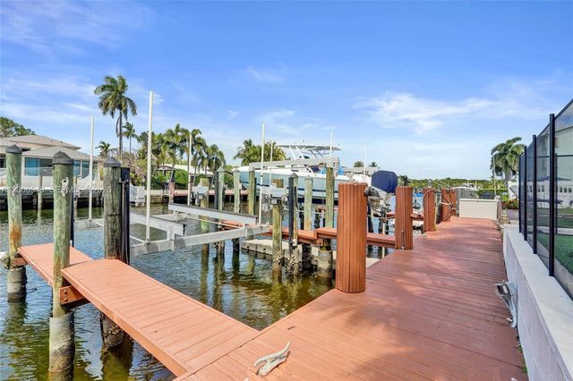 2739 NE 15th St, Fort Lauderdale, FL 33304