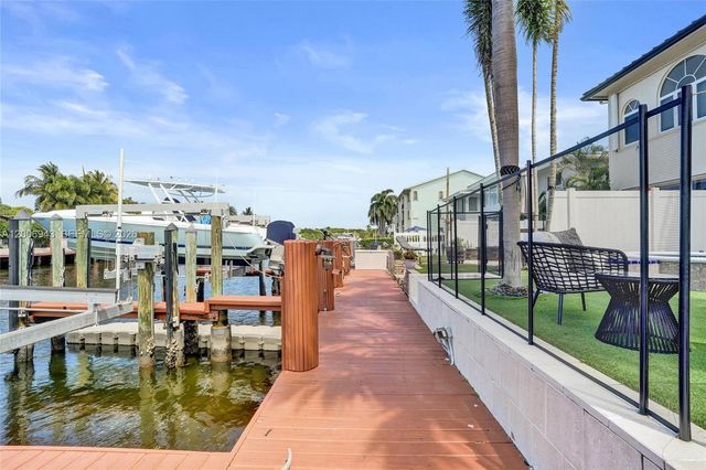 2739 NE 15th St, Fort Lauderdale, FL 33304