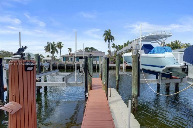 2739 NE 15th St, Fort Lauderdale, FL 33304