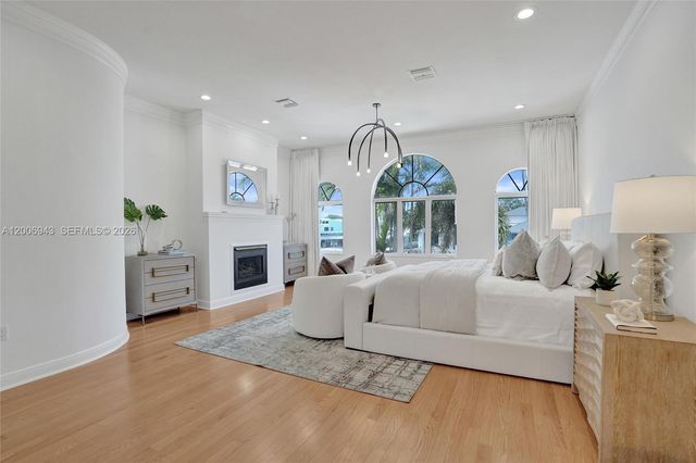 2739 NE 15th St, Fort Lauderdale, FL 33304