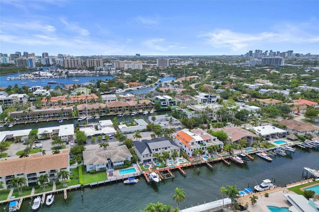 2739 NE 15th St, Fort Lauderdale, FL 33304