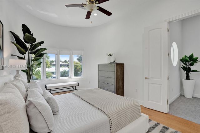 2739 NE 15th St, Fort Lauderdale, FL 33304