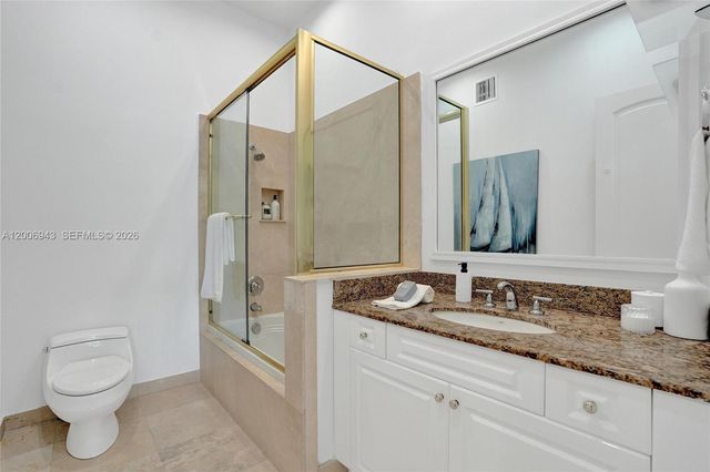 2739 NE 15th St, Fort Lauderdale, FL 33304