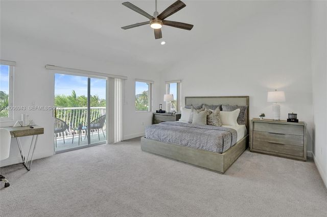 2739 NE 15th St, Fort Lauderdale, FL 33304
