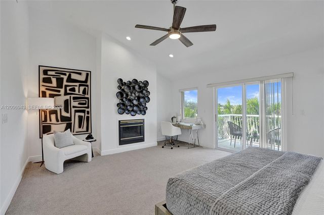 2739 NE 15th St, Fort Lauderdale, FL 33304