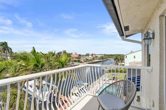 2739 NE 15th St, Fort Lauderdale, FL 33304
