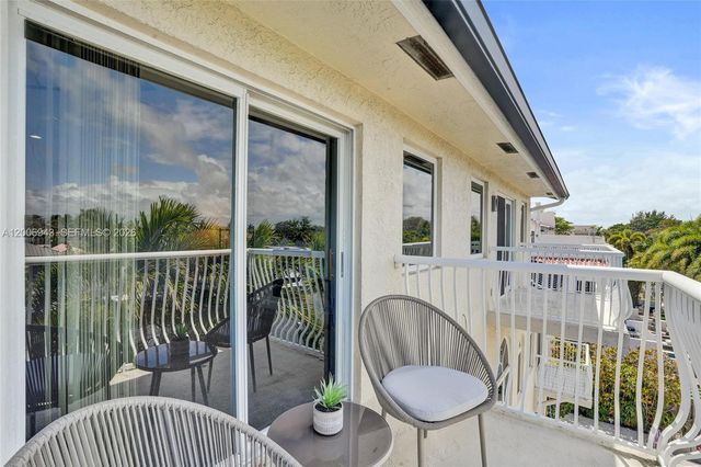 2739 NE 15th St, Fort Lauderdale, FL 33304