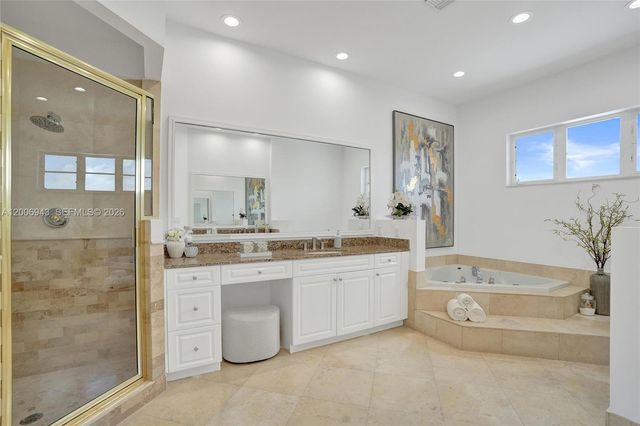 2739 NE 15th St, Fort Lauderdale, FL 33304