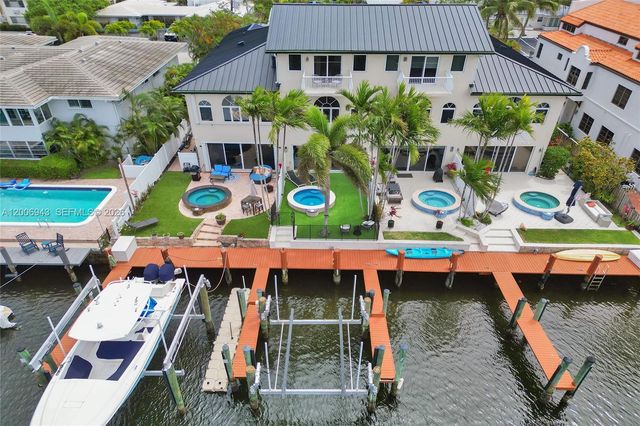 2739 NE 15th St, Fort Lauderdale, FL 33304