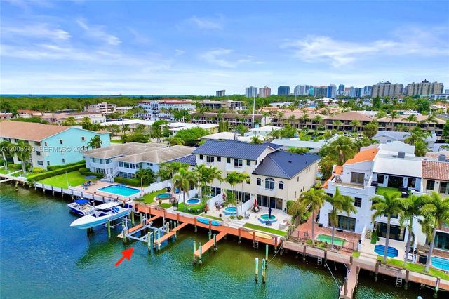 2739 NE 15th St, Fort Lauderdale, FL 33304