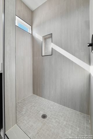 732 County Road 6846, Lytle, TX 78052