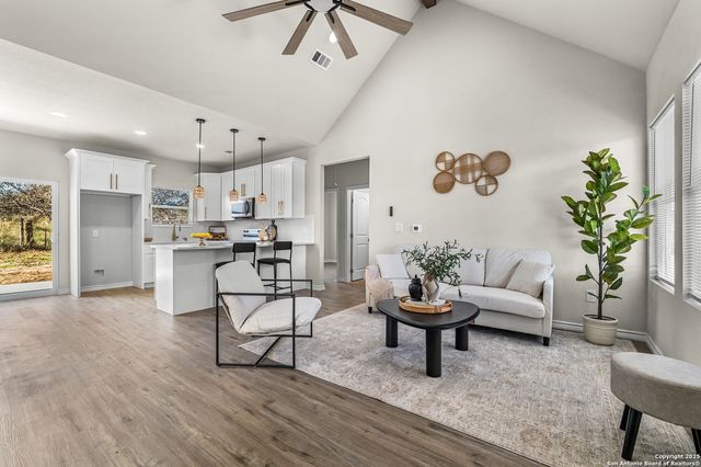 732 County Road 6846, Lytle, TX 78052