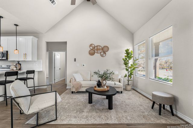 732 County Road 6846, Lytle, TX 78052