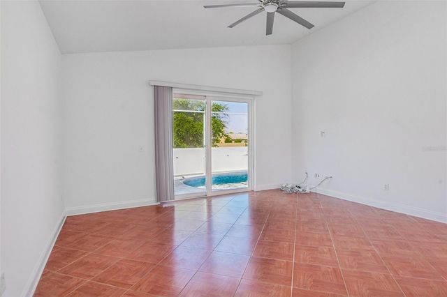 12002 W POND WAY, Tampa, FL 33635
