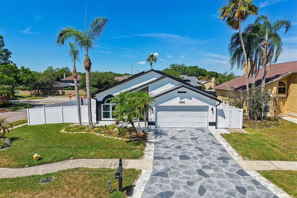 12002 W POND WAY, Tampa, FL 33635