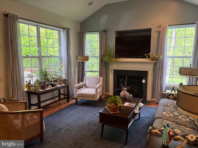 232 DEEPDALE DR, Kennett Square, PA 19348