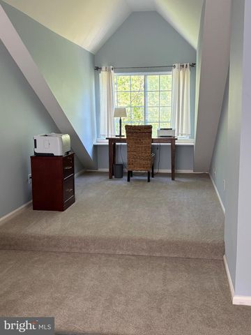 232 DEEPDALE DR, Kennett Square, PA 19348