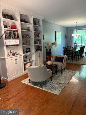 232 DEEPDALE DR, Kennett Square, PA 19348