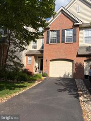 232 DEEPDALE DR, Kennett Square, PA 19348