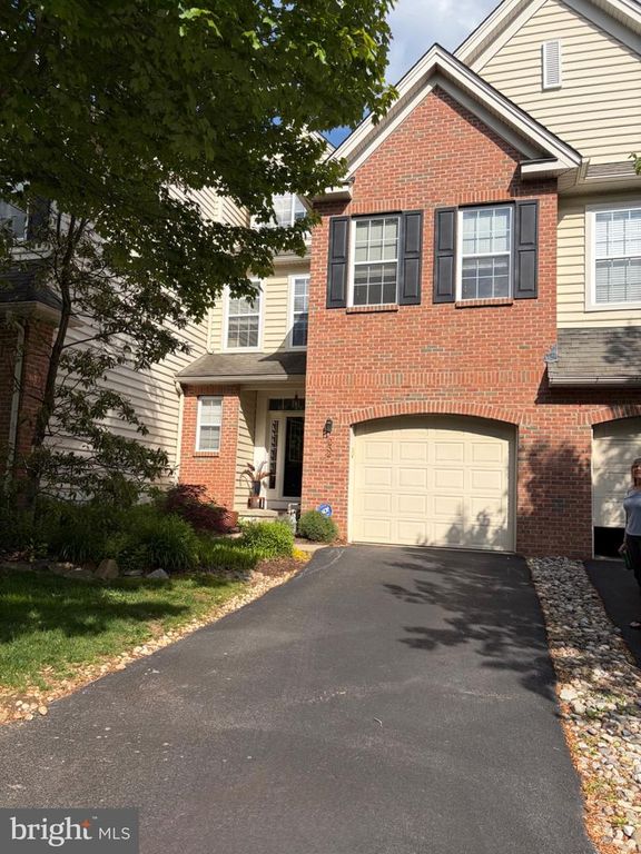 232 DEEPDALE DR, Kennett Square, PA 19348