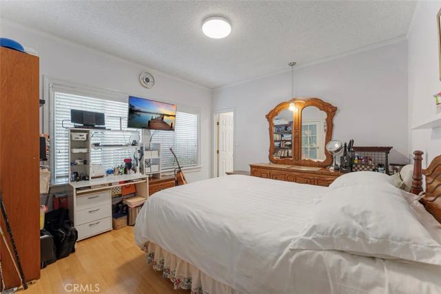 901 Westchester Place, Los Angeles, CA 90019