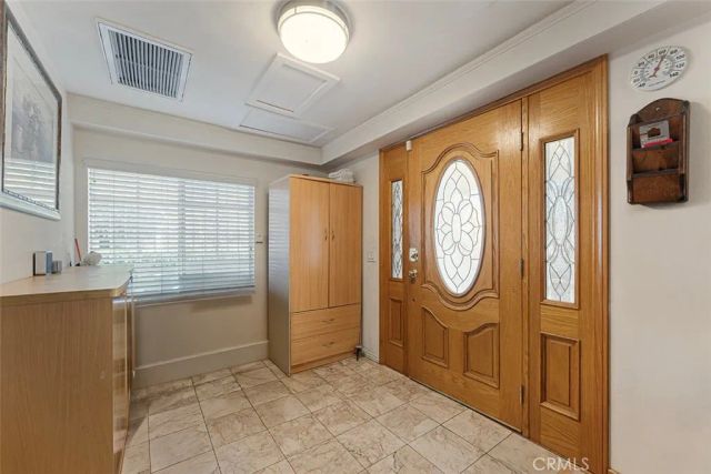 901 Westchester Place, Los Angeles, CA 90019