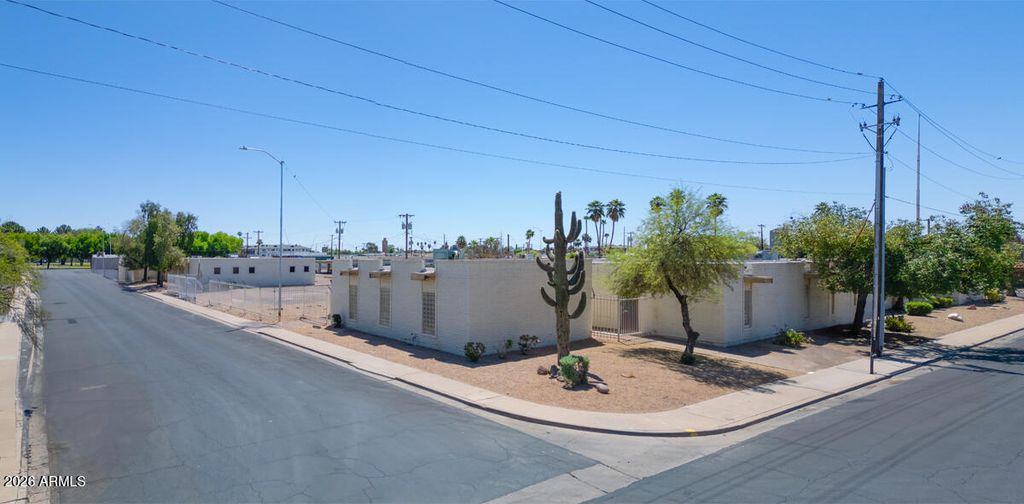 455 W 5TH Place, Mesa, AZ 85201 — photo 2