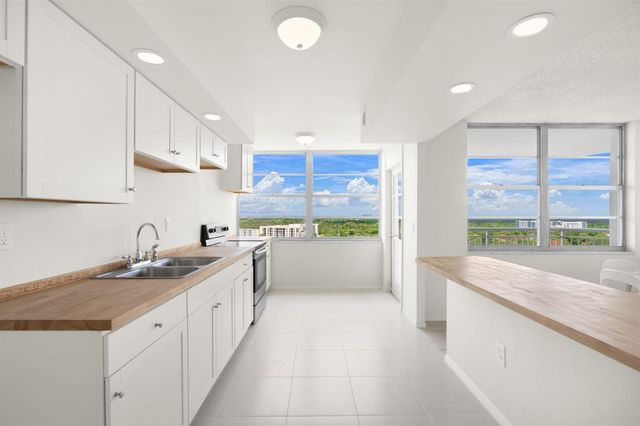 18011 Biscayne Boulevard 1704-1, Aventura, FL 33160