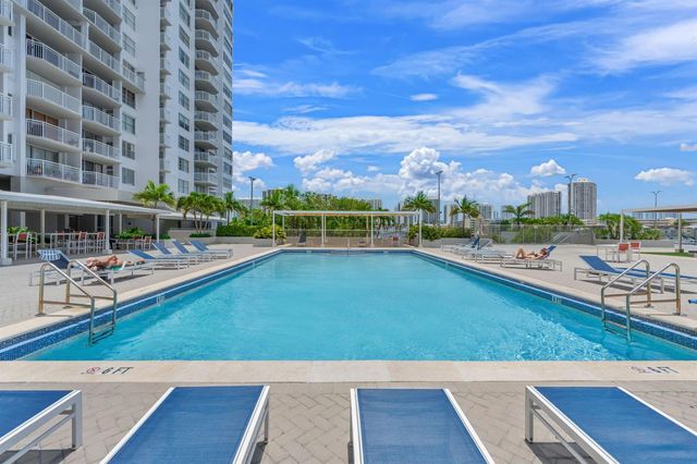 18011 Biscayne Boulevard 1704-1, Aventura, FL 33160