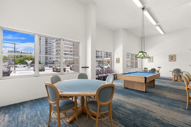 18011 Biscayne Boulevard 1704-1, Aventura, FL 33160
