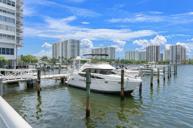 18011 Biscayne Boulevard 1704-1, Aventura, FL 33160
