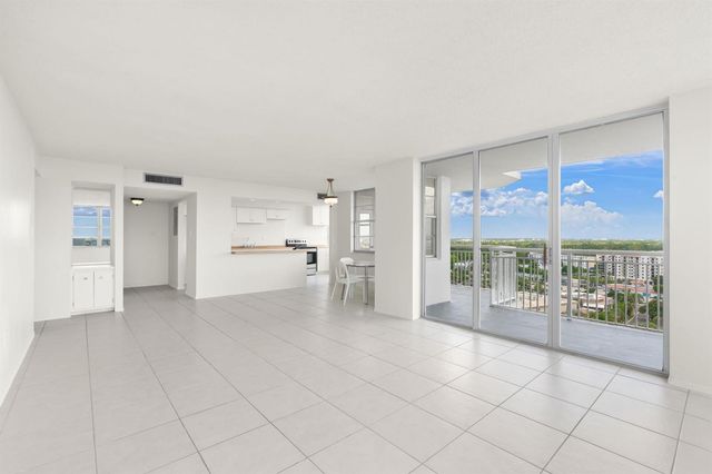 18011 Biscayne Boulevard 1704-1, Aventura, FL 33160