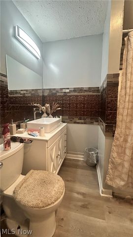 797 Alhambra Road, Cleveland, OH 44110