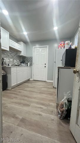 797 Alhambra Road, Cleveland, OH 44110