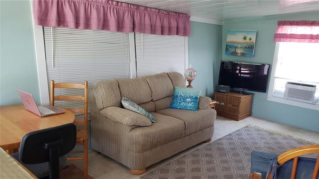 183 PHILADELPHIA BOULEVARD 22, Palm Harbor, FL 34684