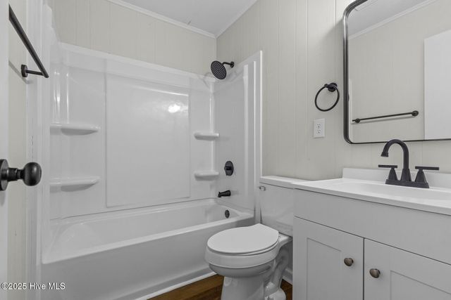 81 Crown Point Road, Hubert, NC 28539