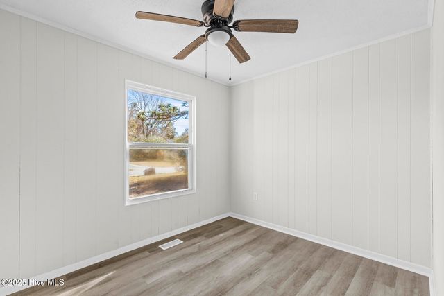 81 Crown Point Road, Hubert, NC 28539