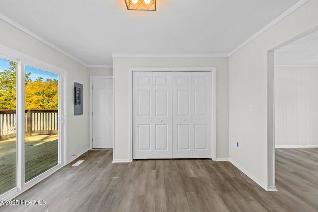 81 Crown Point Road, Hubert, NC 28539