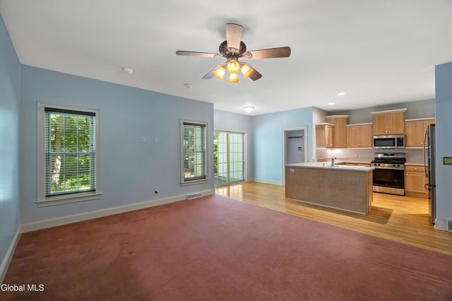 11 Thoroughbred Drive, Saratoga Springs, NY 12866