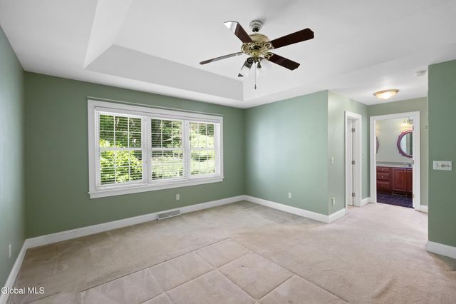11 Thoroughbred Drive, Saratoga Springs, NY 12866