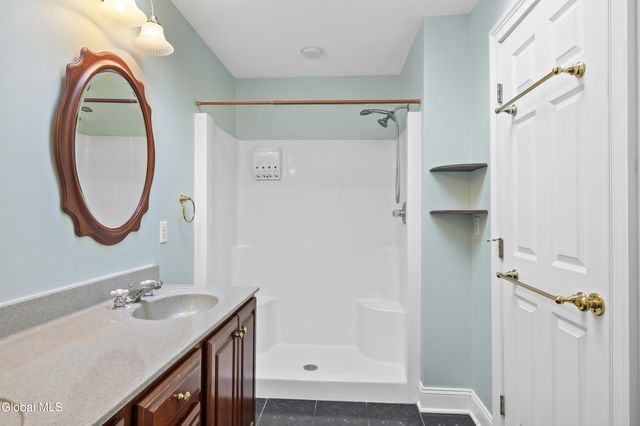 11 Thoroughbred Drive, Saratoga Springs, NY 12866