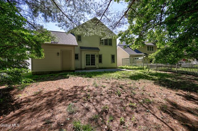 11 Thoroughbred Drive, Saratoga Springs, NY 12866