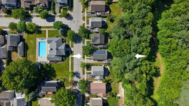 11 Thoroughbred Drive, Saratoga Springs, NY 12866