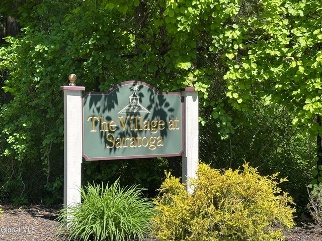 11 Thoroughbred Drive, Saratoga Springs, NY 12866