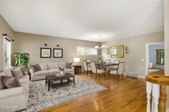 11 Thoroughbred Drive, Saratoga Springs, NY 12866